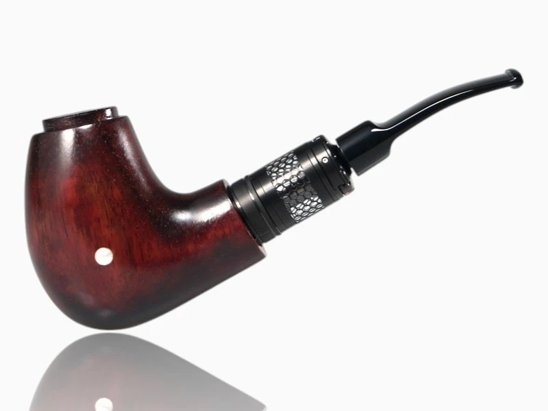 Luna Cherry E-Pfeife aus Black Limba, Half-Bent-Form, rot gebeizt, polierte Oberflaeche.