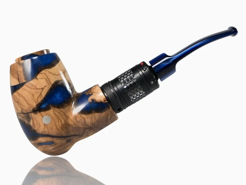 Mare Blue E-Pfeife No4, gefertigt aus Olivenwurzelholz und UV-geschuetztem Epoxidharz, langlebig, farbstabil und einzigartig