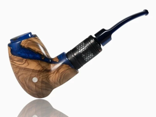 Hybridholz E-Pfeife aus edlem Wurzelholz und farbigem Premium-Epoxidharz mit UV-Schutz-lebendige Maserung, limitierte Auflage.